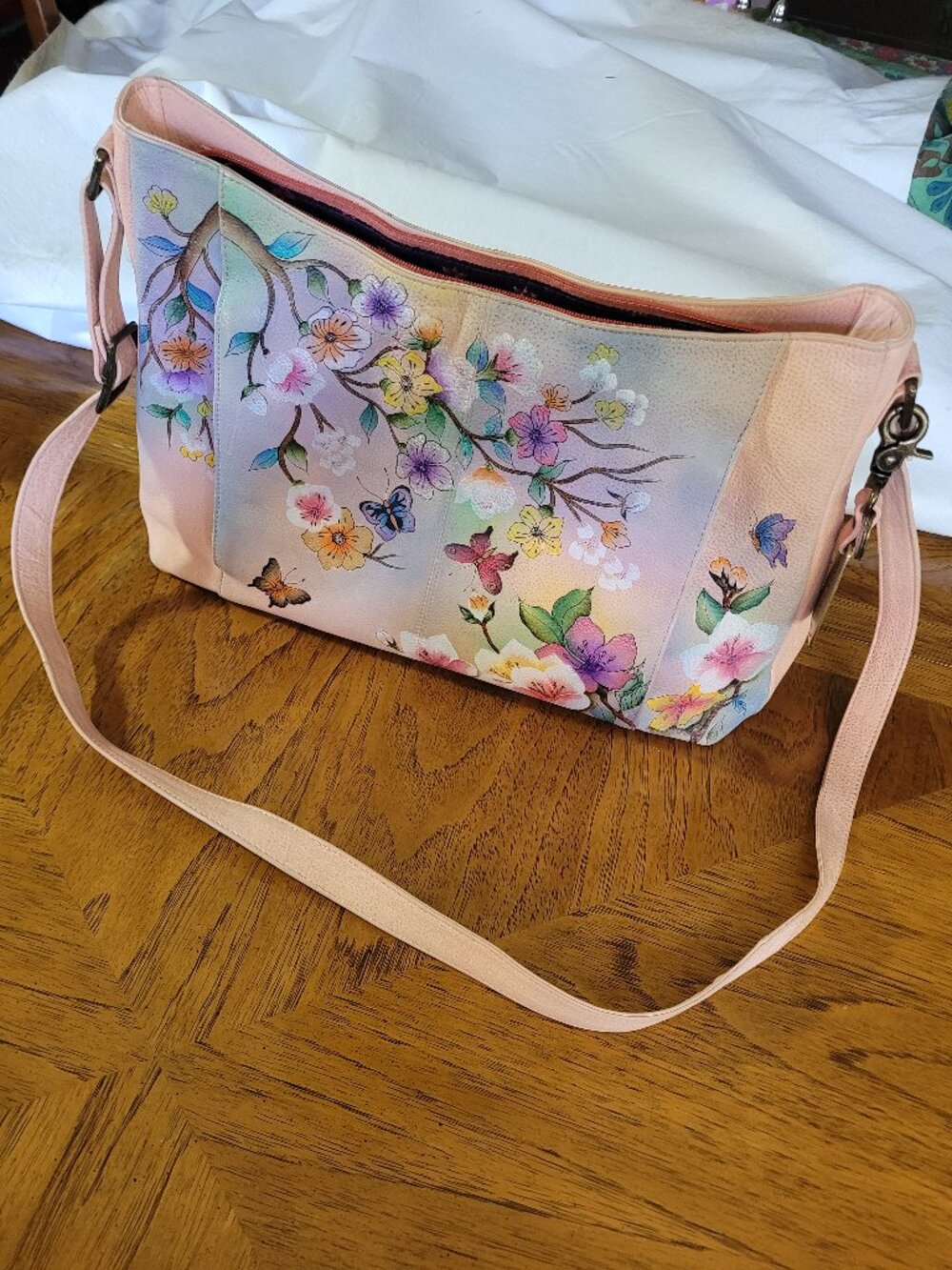Anuschka Hand Painted Leather Purse/ Crossbody Bag
